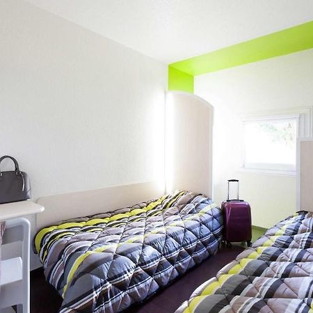 Hotelf1 Lille Tourcoing Nord Ронк Экстерьер фото